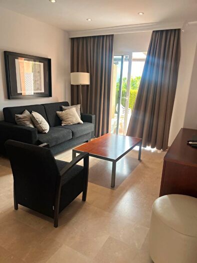 Casa en alquiler en Castillo Sohail Myramar, Fuengirola de 2 habitaciones