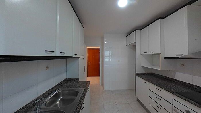 Piso en venta en AjuntamentMaragall, Ripollet de 4 habitaciones