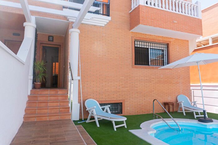 Casa en venta en Huércal de Almería, Almería de 3 habitaciones