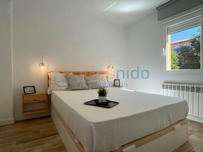 Casas en venta y pisos alquiler - 1