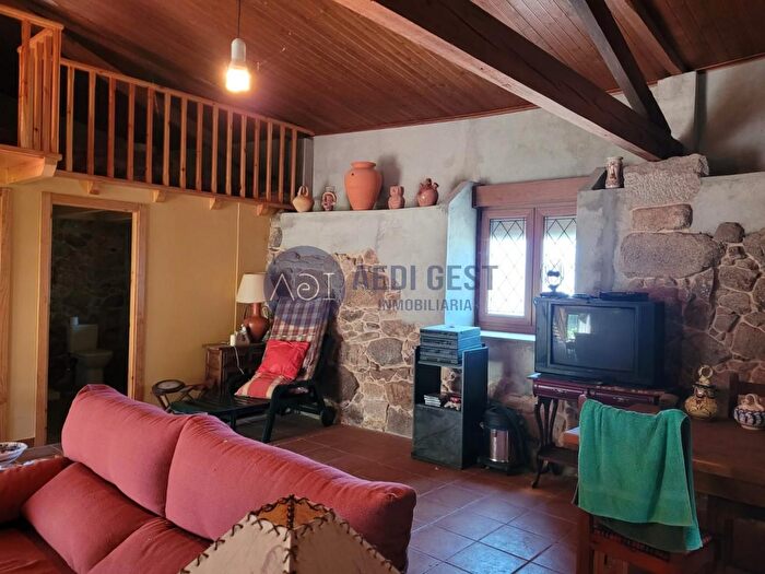Casas en venta y pisos alquiler - 3