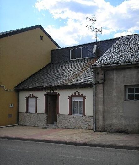 Casas en venta y pisos alquiler - 1