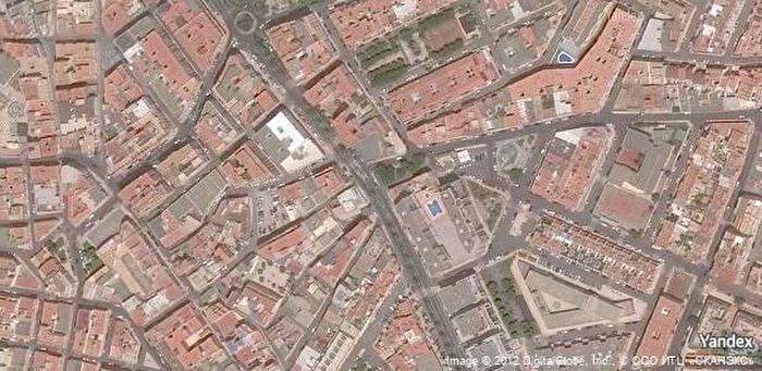 Casas en venta y pisos alquiler - 2