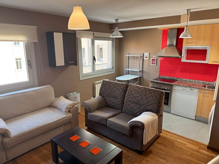 Casas en venta y pisos alquiler - 1