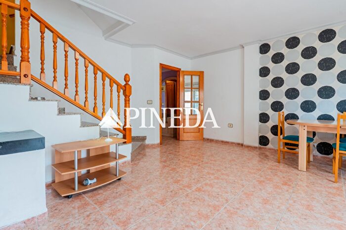 Casas en venta y pisos alquiler - 3
