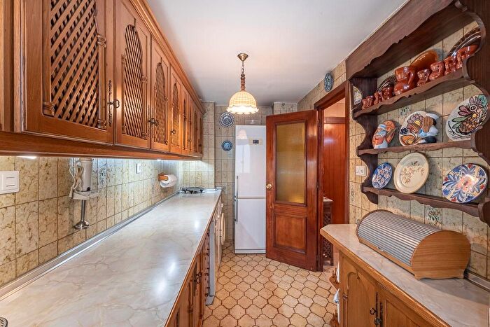 Casas en venta y pisos alquiler - 2