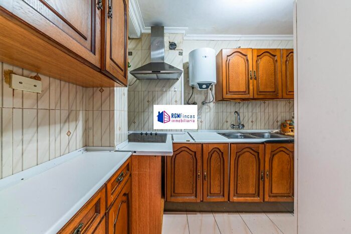 Casas en venta y pisos alquiler - 2