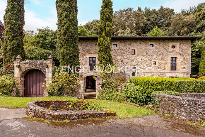 Casa en venta en Liendo, Cantabria de 6 habitaciones