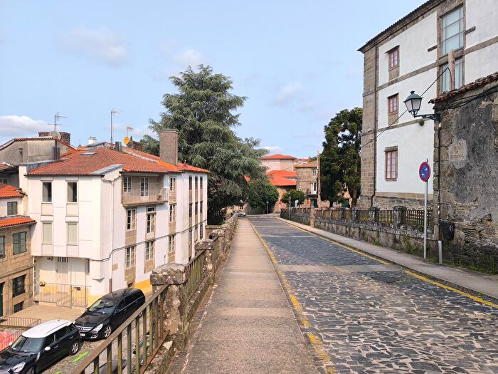 Casa en venta en Campus Norte San Caetano, Santiago de Compostela de 2 habitaciones