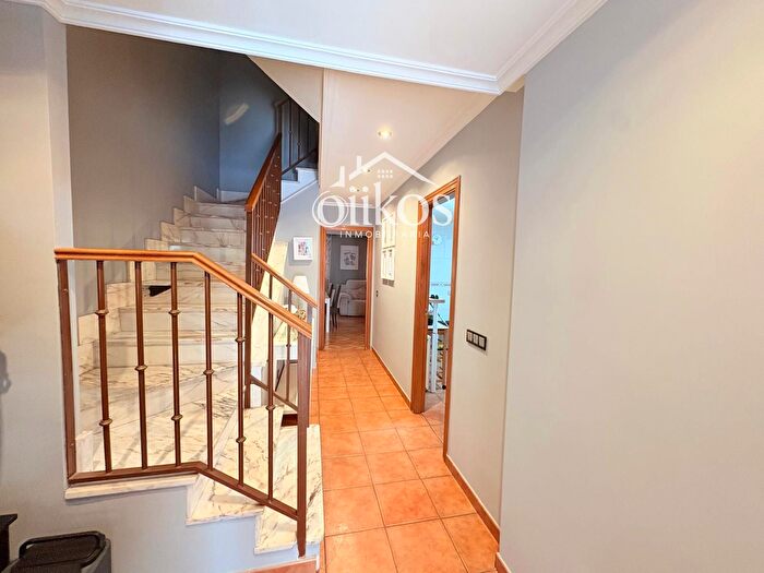 Casas en venta y pisos alquiler - 3