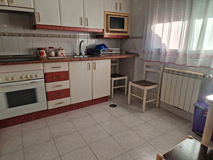 Casas en venta y pisos alquiler - 2