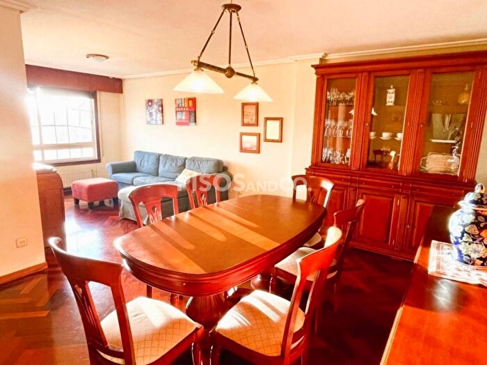 Piso en venta en Portádego Vilaboa Norte, Culleredo de 5 habitaciones