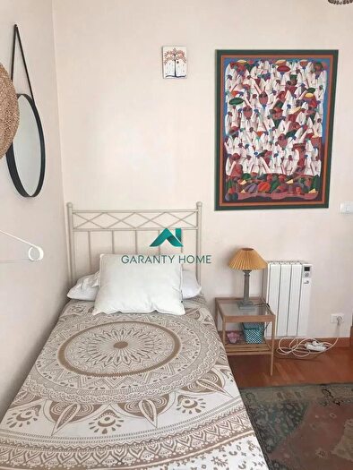 Casas en venta y pisos alquiler - 3