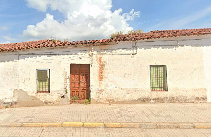 Casa en venta en Higuera la Real, Badajoz de 4 habitaciones