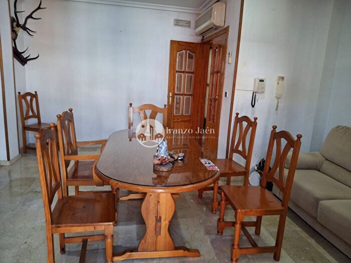 Casa en venta en Ctra Circunvalación La Magdalena, Jaén Capital de 3 habitaciones