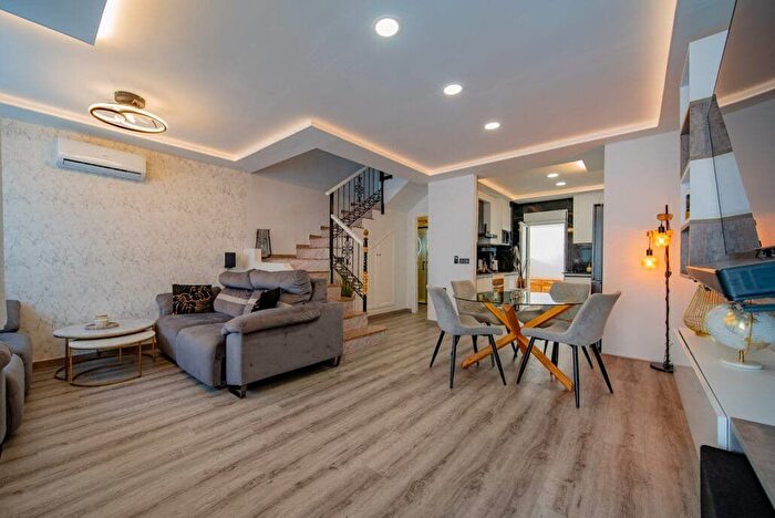 Casas en venta y pisos alquiler - 2