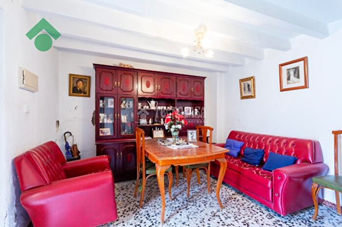 Casas en venta y pisos alquiler - 2