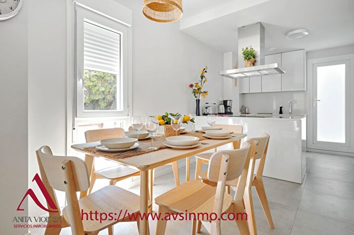 Casas en venta y pisos alquiler - 3