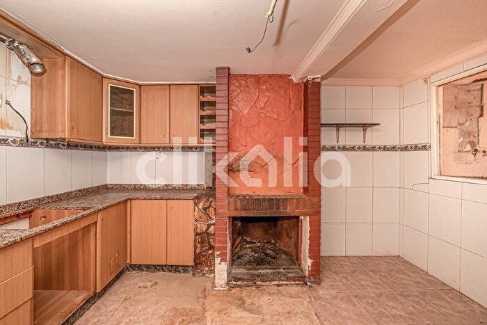 Casas en venta y pisos alquiler - 1