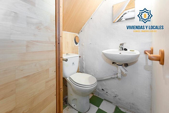Casas en venta y pisos alquiler - 2