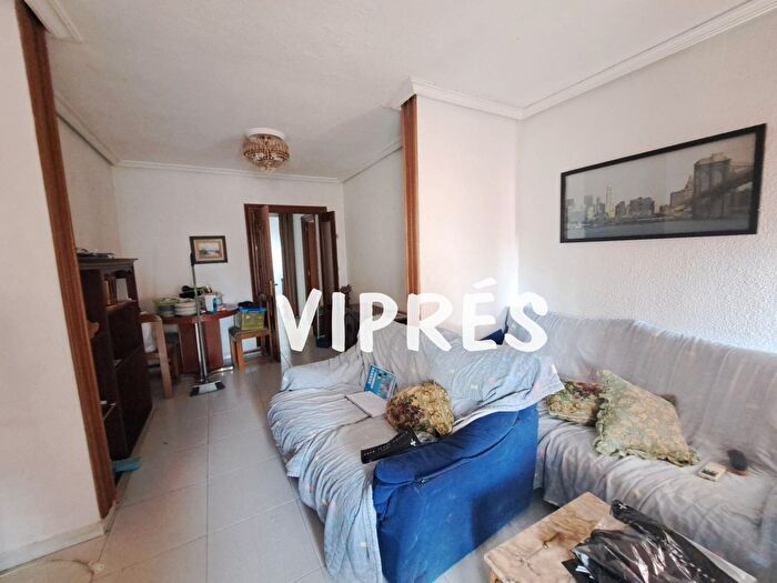 Casas en venta y pisos alquiler - 2