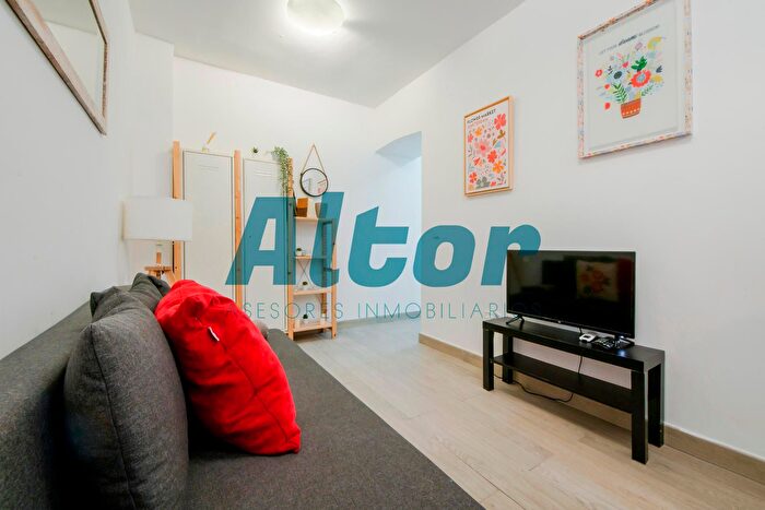 Casas en venta y pisos alquiler - 2