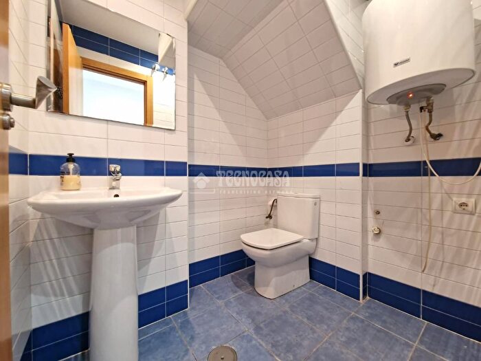 Casas en venta y pisos alquiler - 2