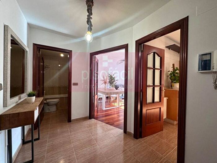 Casas en venta y pisos alquiler - 3
