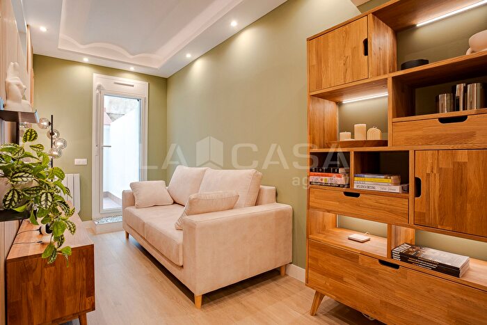 Casas en venta y pisos alquiler - 1
