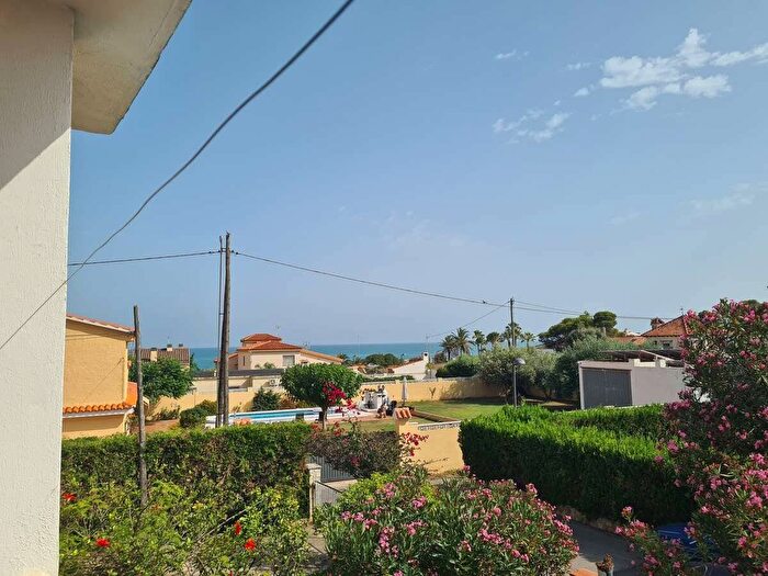 Casa en venta en Comunitat Valenciana, Castellón Castelló de 4 habitaciones