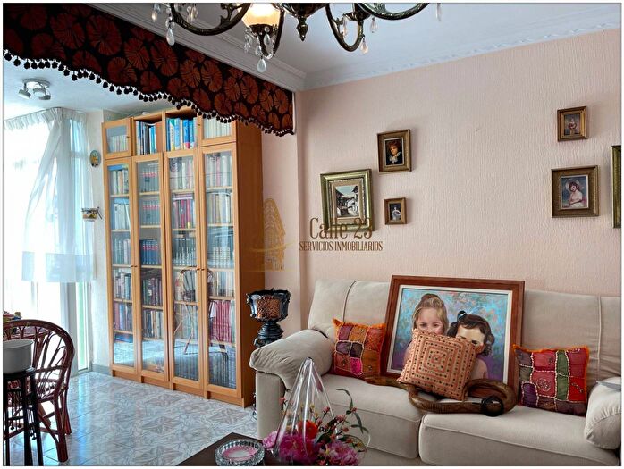 Casas en venta y pisos alquiler - 3