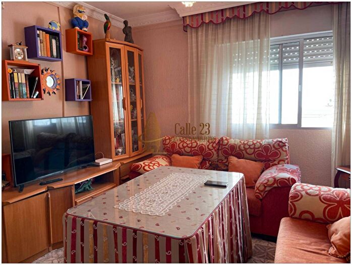 Casas en venta y pisos alquiler - 1