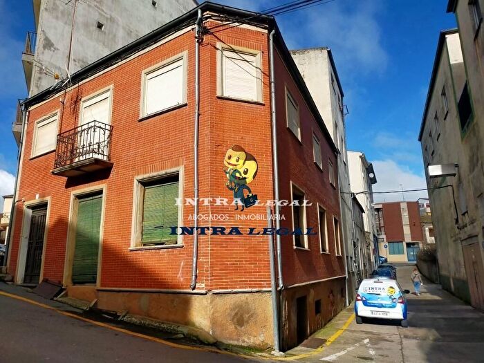 Casa en venta en Guijuelo, Salamanca de 3 habitaciones