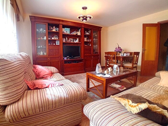 Casas en venta y pisos alquiler - 2