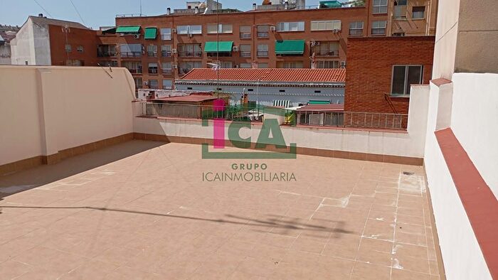 Casas en venta y pisos alquiler - 2