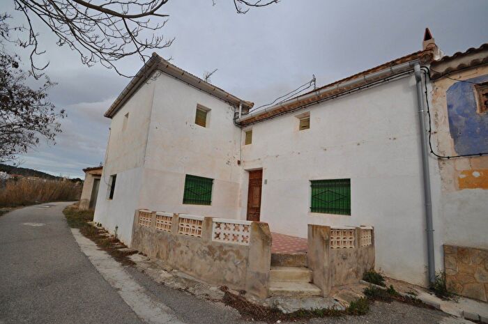 Casa en venta en Monóvar Monòver, Alicante de 7 habitaciones