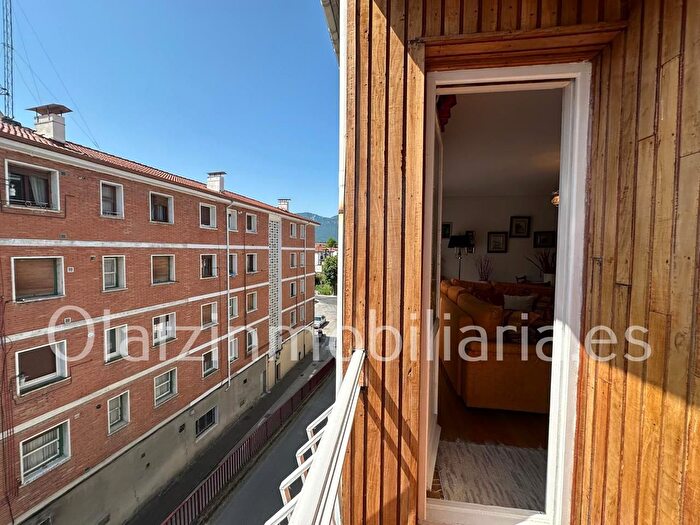 Casas en venta y pisos alquiler - 2