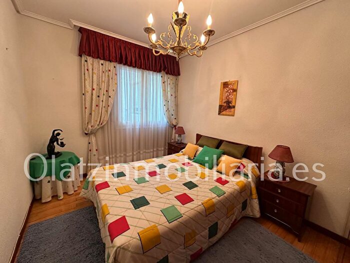 Casas en venta y pisos alquiler - 3