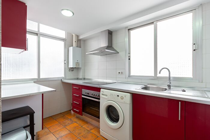 Casas en venta y pisos alquiler - 2