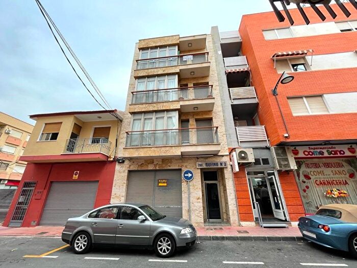 Casas en venta y pisos alquiler - 1