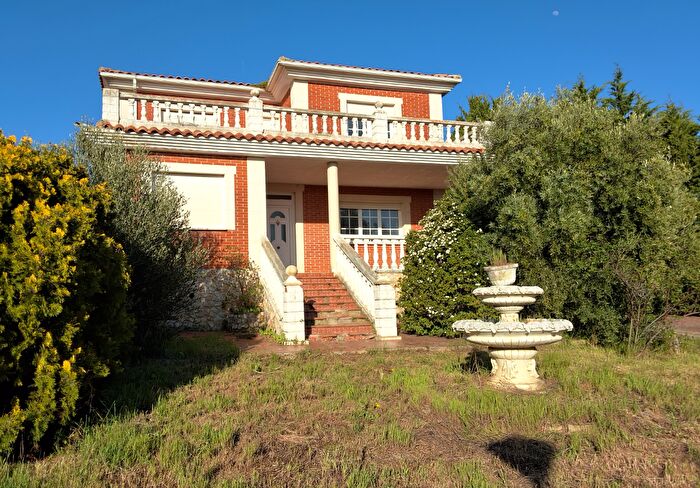 Casa en venta en Villalobón, Palencia de 4 habitaciones