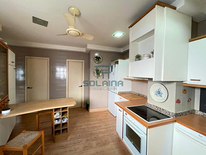 Casas en venta y pisos alquiler - 2