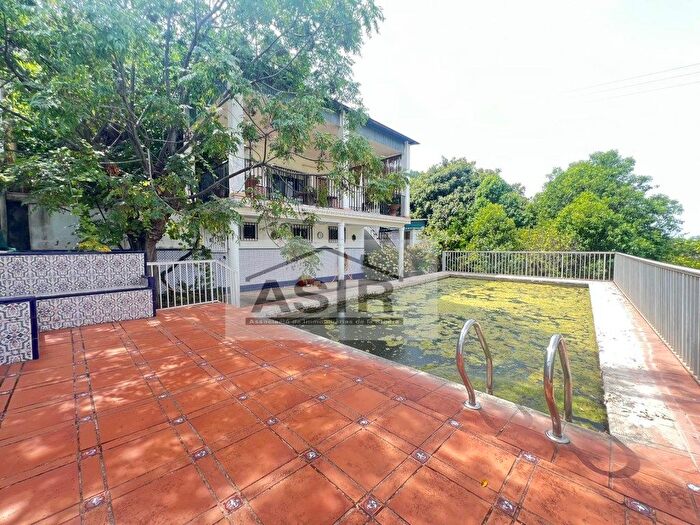Casas en venta y pisos alquiler - 1