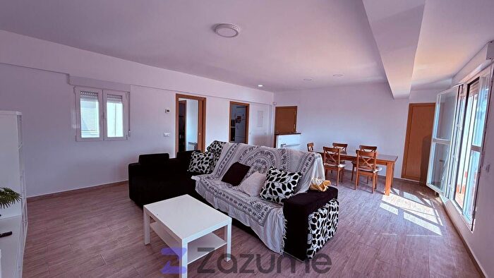 Casas en venta y pisos alquiler - 2