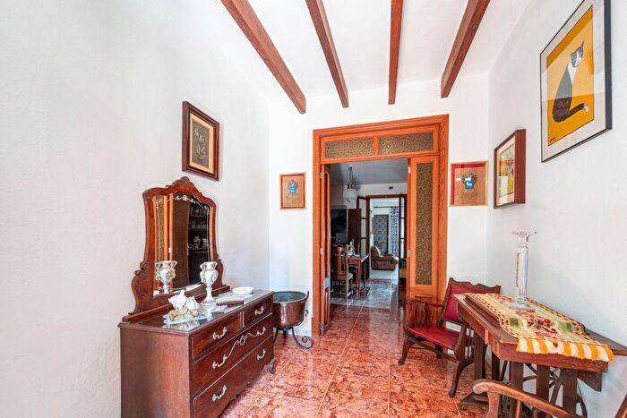 Casas en venta y pisos alquiler - 1