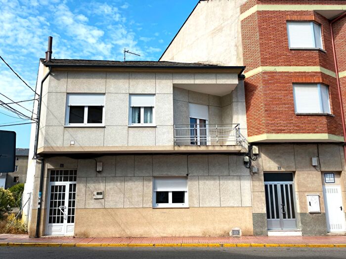 Casas en venta y pisos alquiler - 1