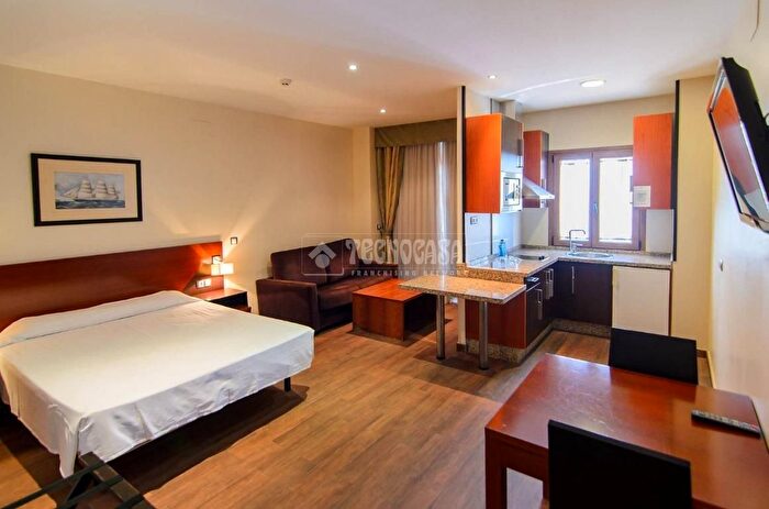 Casas en venta y pisos alquiler - 1