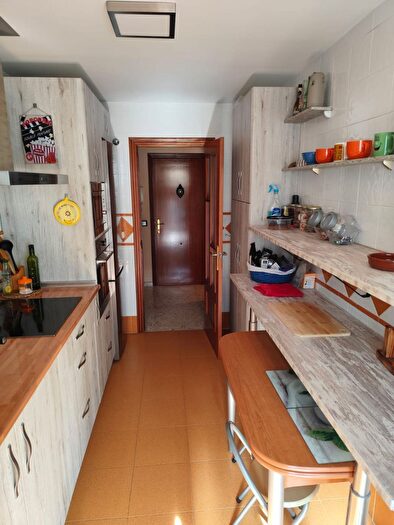 Casas en venta y pisos alquiler - 1