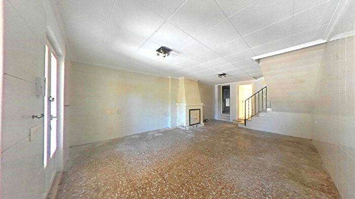 Casa en venta en Monóvar Monòver, Alicante de 3 habitaciones
