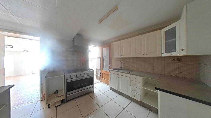 Casas en venta y pisos alquiler - 2